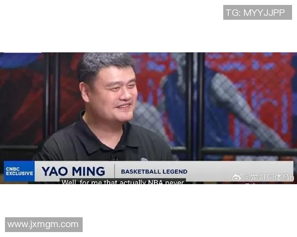 姚明犀利反问记者引发热议展现篮球巨星的智慧与风范 姚明犀利反问记者引发热议展现篮球巨星的智慧与风范