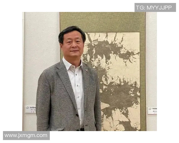 姚明的艺术之旅：探索彩色画作背后的故事与情感表达