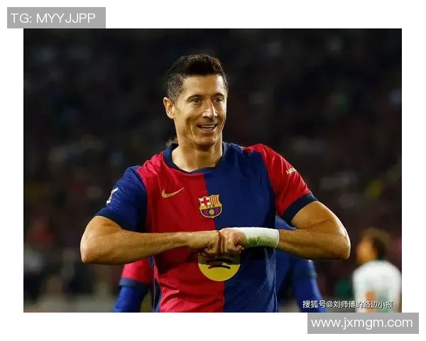 各大足球明星帅气瞬间集锦展现运动魅力与风采 各大足球明星帅气瞬间集锦展现运动魅力与风采