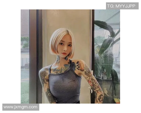 中文纹身足球明星女孩的独特魅力与青春故事探寻