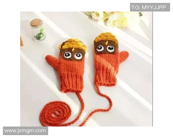 卡卡手机壳热潮来袭足球明星周边产品引领时尚潮流 卡卡手机壳热潮来袭足球明星周边产品引领时尚潮流