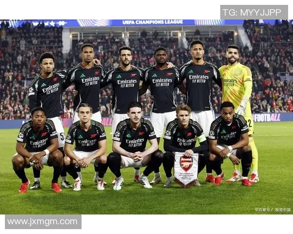 足球明星子女激情对决赛场视频展现未来之星的风采与潜力