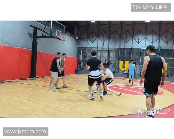全明星篮球学生的成长之路与梦想追逐的精彩瞬间